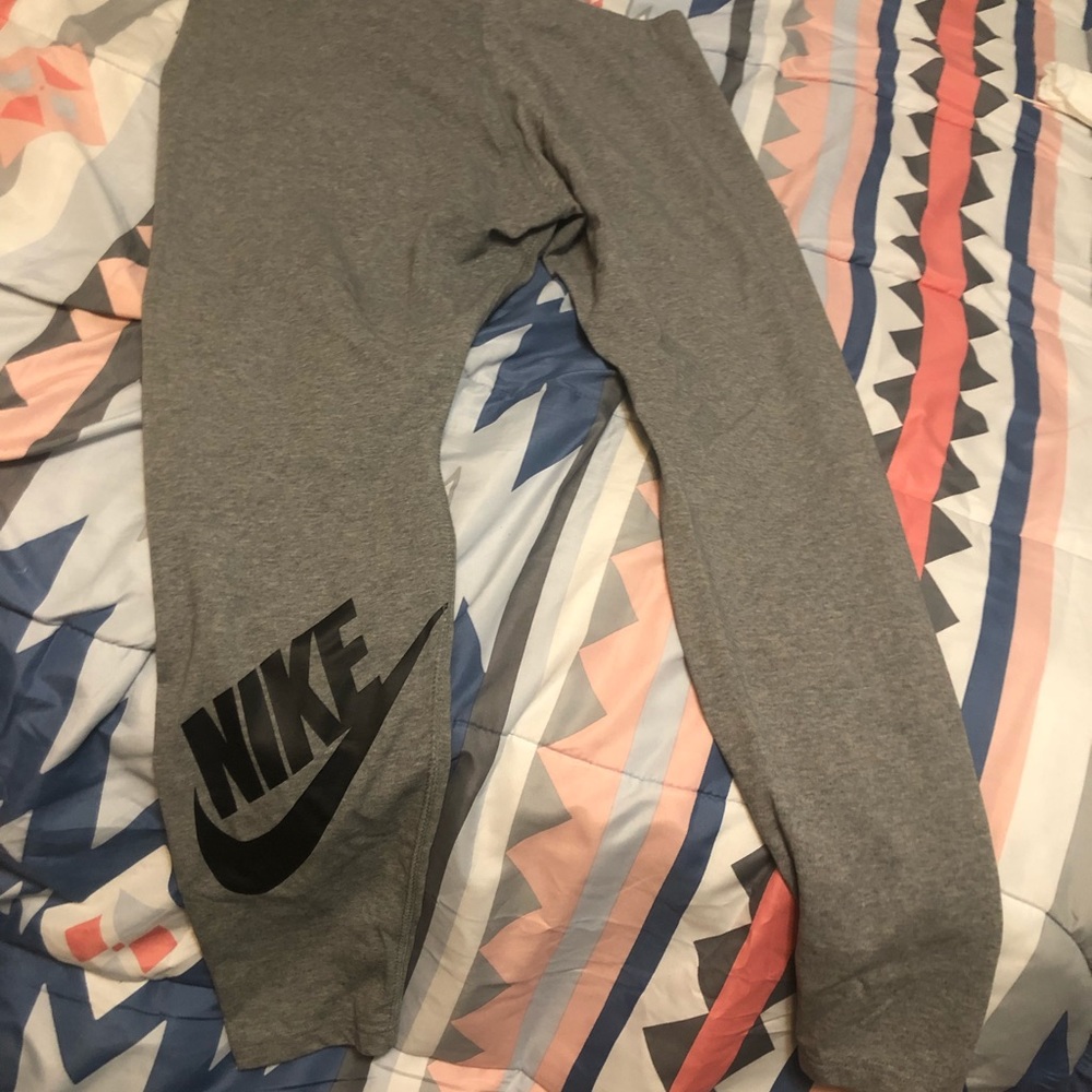 Nike leggings